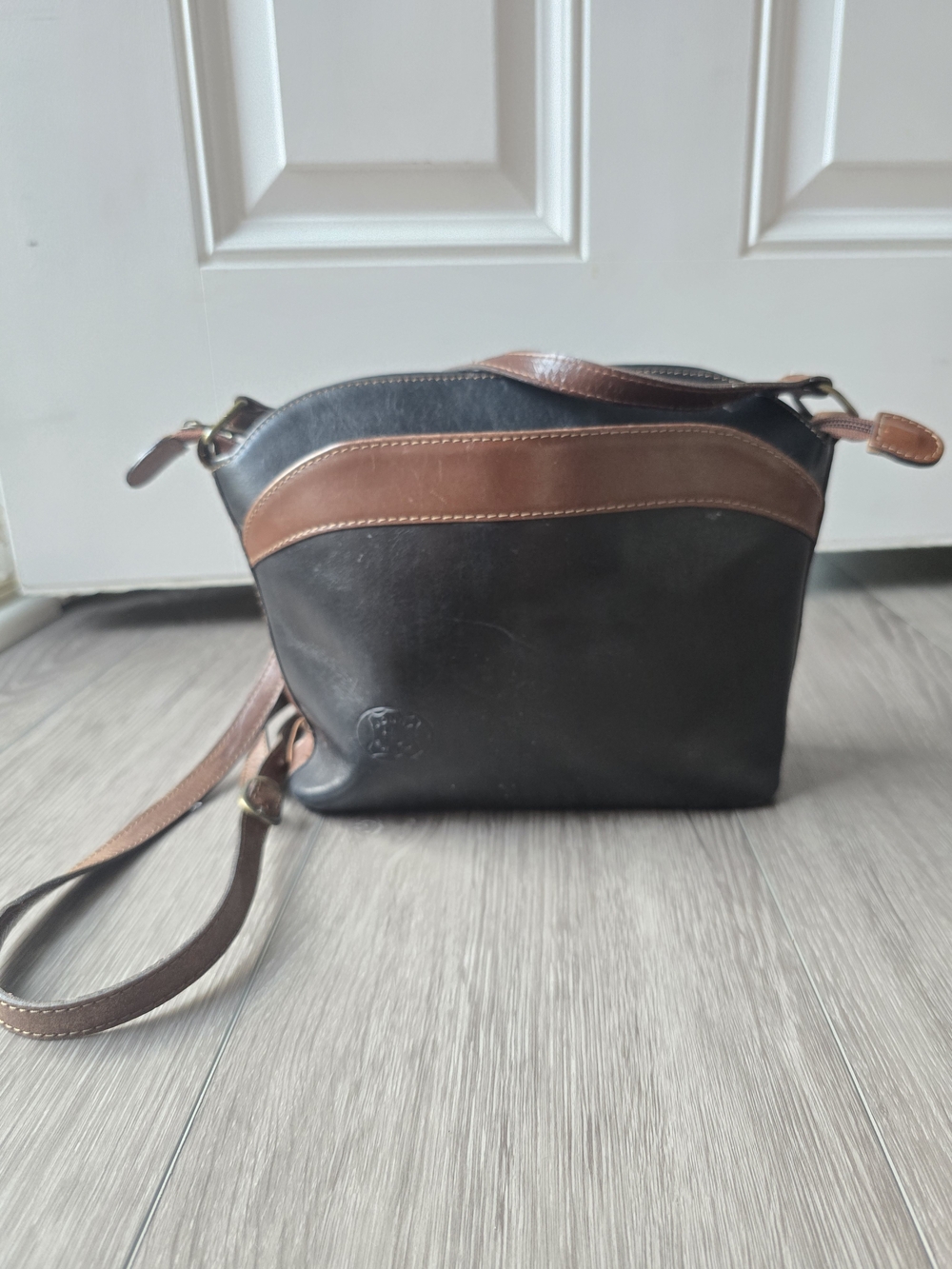 Vintage Jonny Hu Italy Black Tan Leather Crossbody Bag Colorblock Saddle Purse